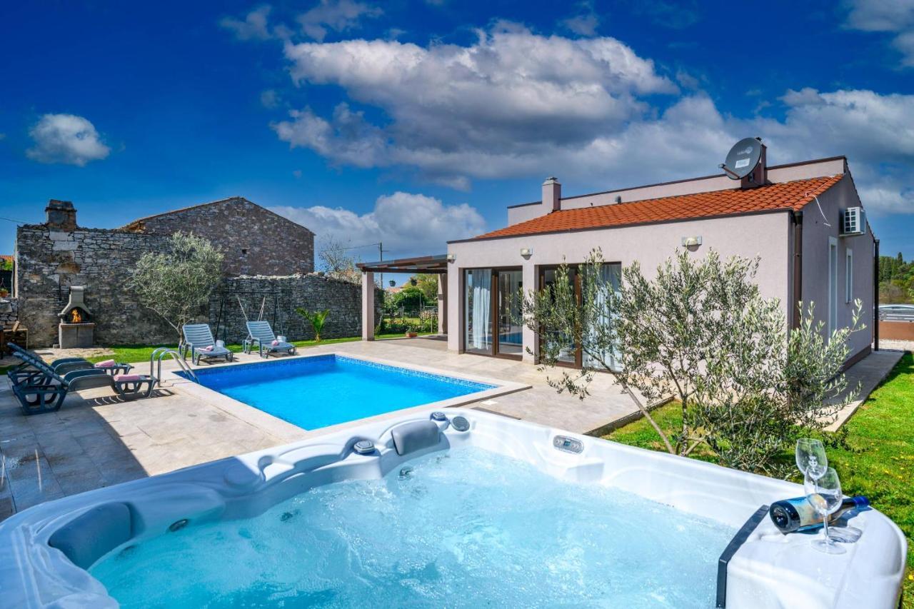 Bobo Family House With Pool Villa Vodnjan Dış mekan fotoğraf