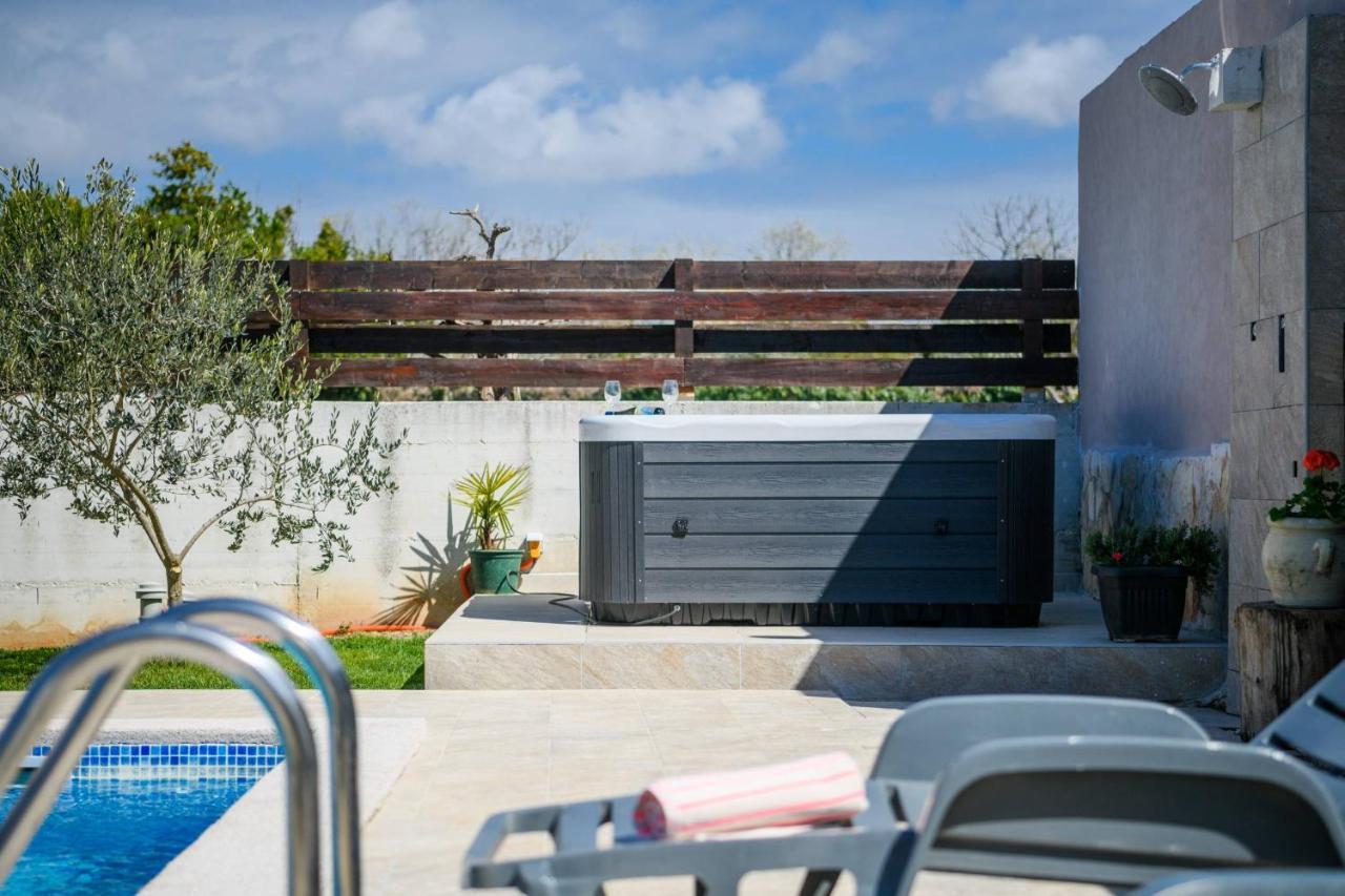 Bobo Family House With Pool Villa Vodnjan Dış mekan fotoğraf